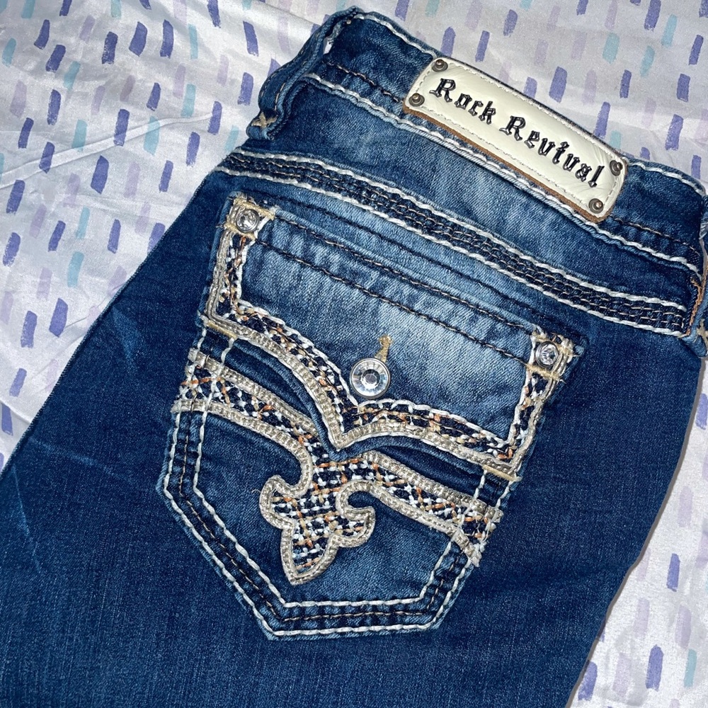 Buckle jeans